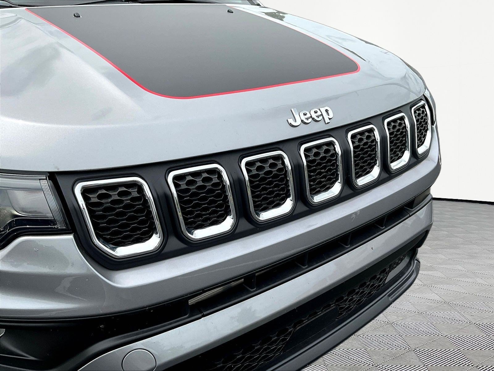 Used 2023 Jeep Compass Latitude AWD/4WD image 33