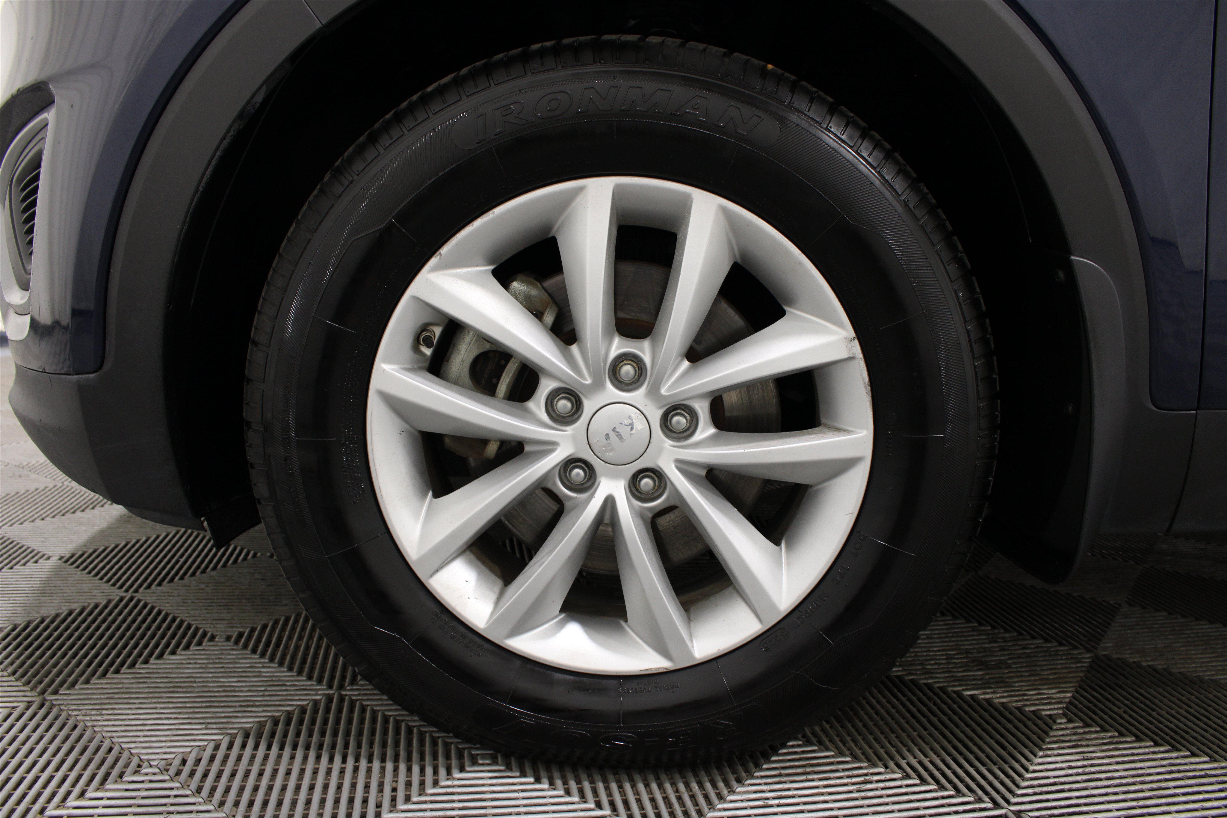 Used 2018 Kia Sorento FWD image 31