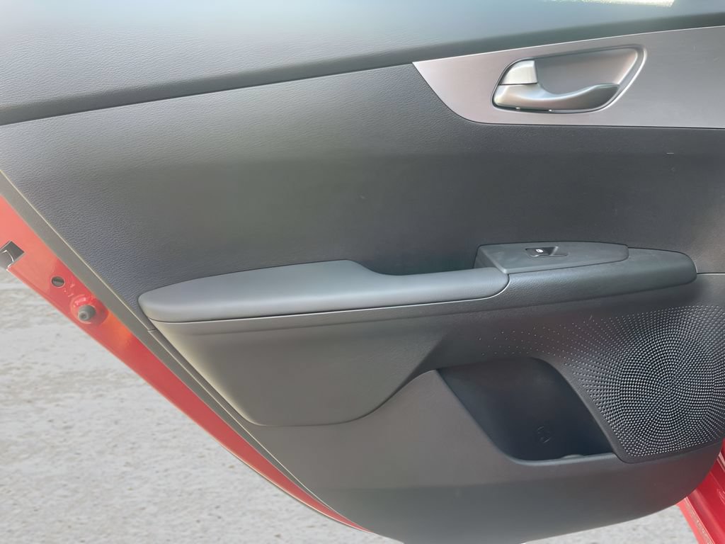 Used 2022 Kia Forte LXS FWD image 13