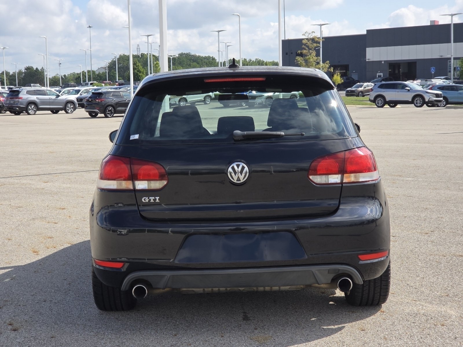Used 2011 Volkswagen GTI 2-Door FWD image 15
