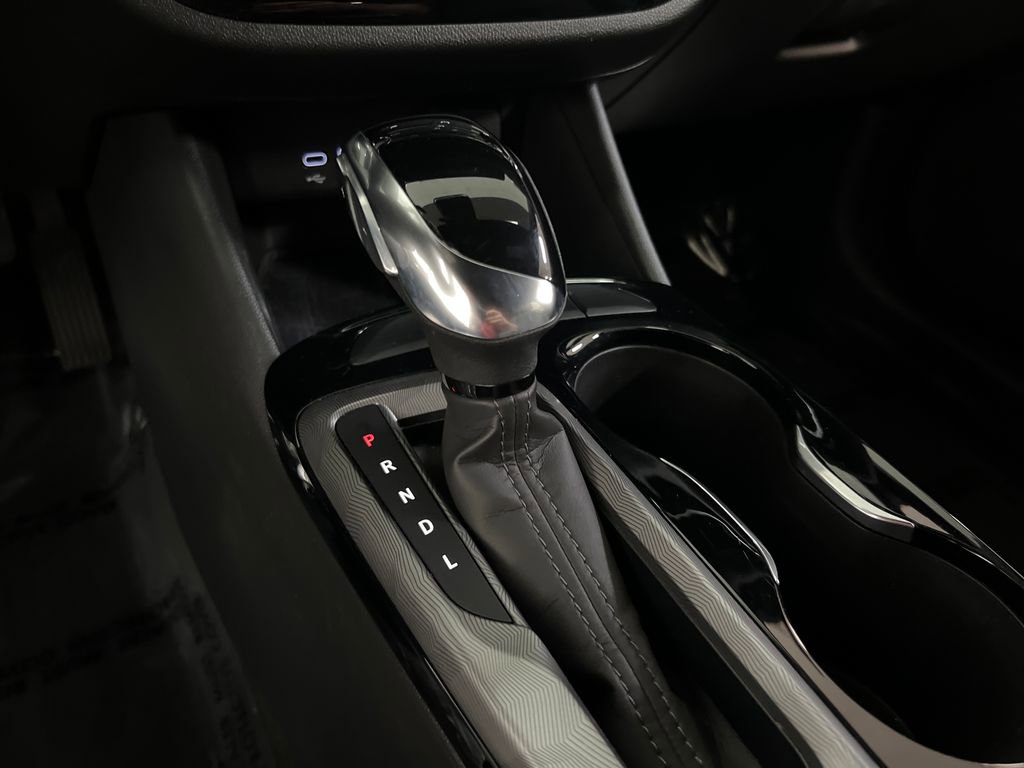 Used 2024 Buick Envista Sport Touring w/ Convenience I Package FWD image 26