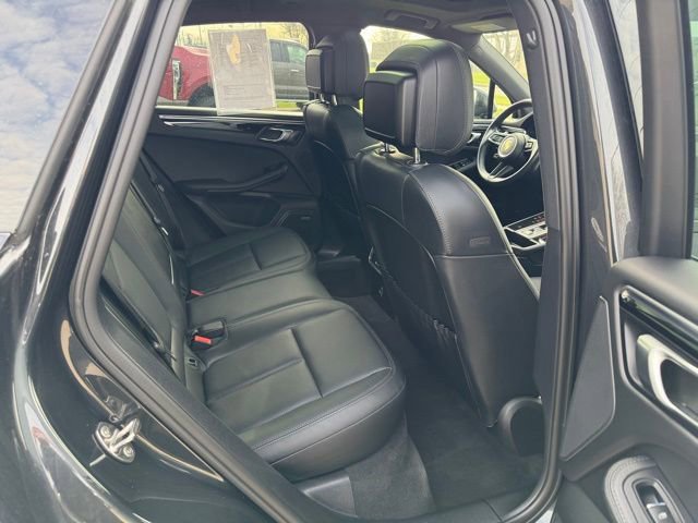 Used 2024 Porsche Macan Turbo image 10