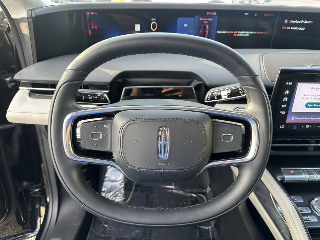 Used 2024 Lincoln Nautilus Premier image 13
