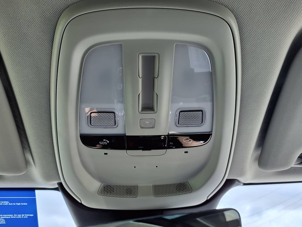 New 2026 Volvo XC60 B5 Core AWD/4WD image 23