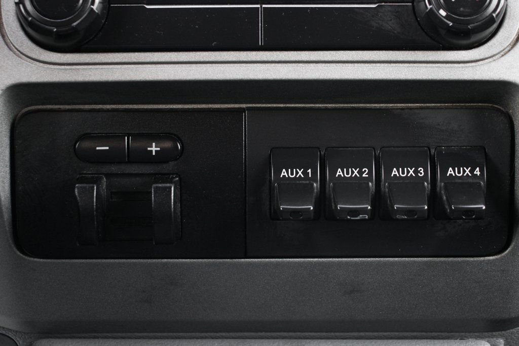 Used 2015 Ford F550 4x4 Crew Cab Super Duty image 27