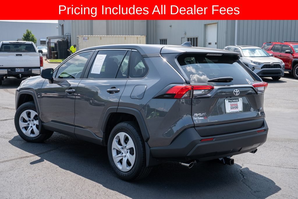 Used 2024 Toyota RAV4 LE FWD image 3
