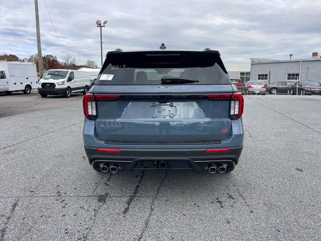 New 2026 Ford Explorer ST w/ Sun And Sound Package image 5
