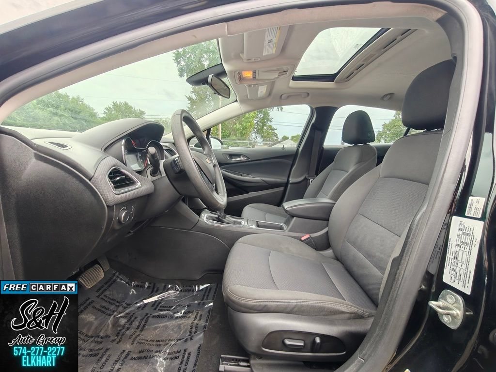 Used 2018 Chevrolet Cruze LT w/ LT True North Edition FWD image 16