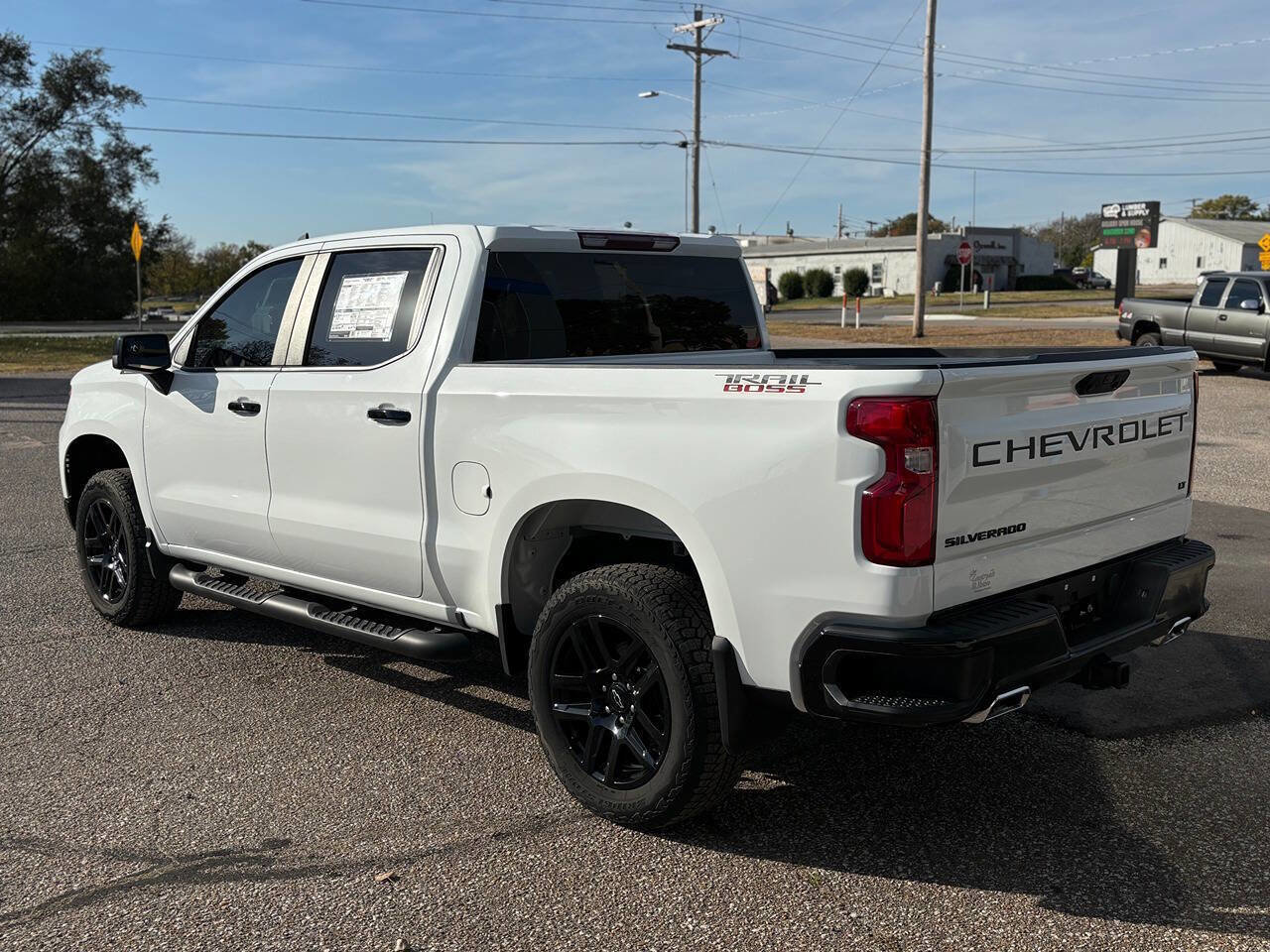 New 2024 Chevrolet Silverado 1500 LT Trail Boss w/ LPO, Dark Essentials Package image 5