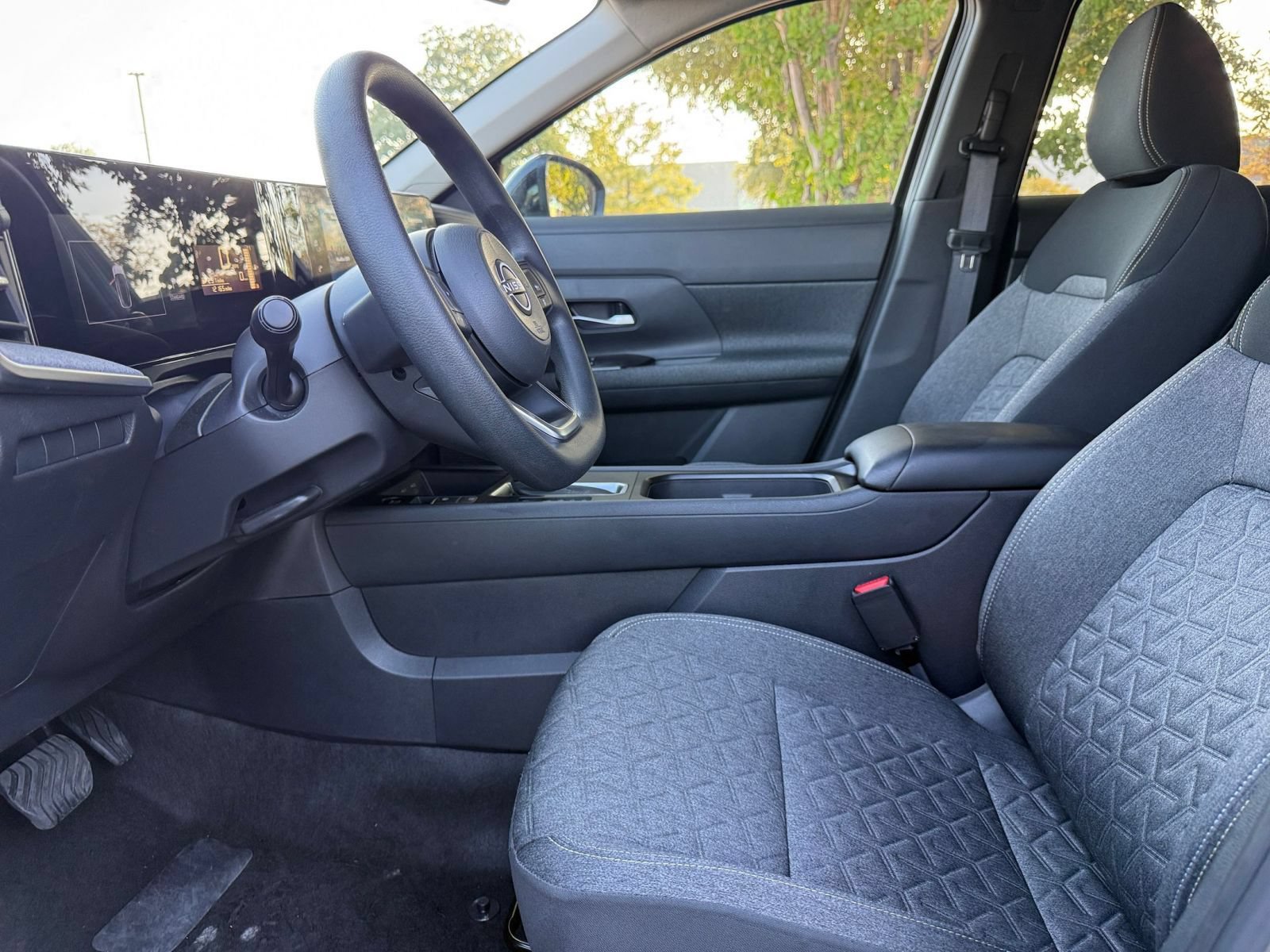 Used 2026 Nissan Kicks SV w/ Cold Weather Package AWD/4WD image 27