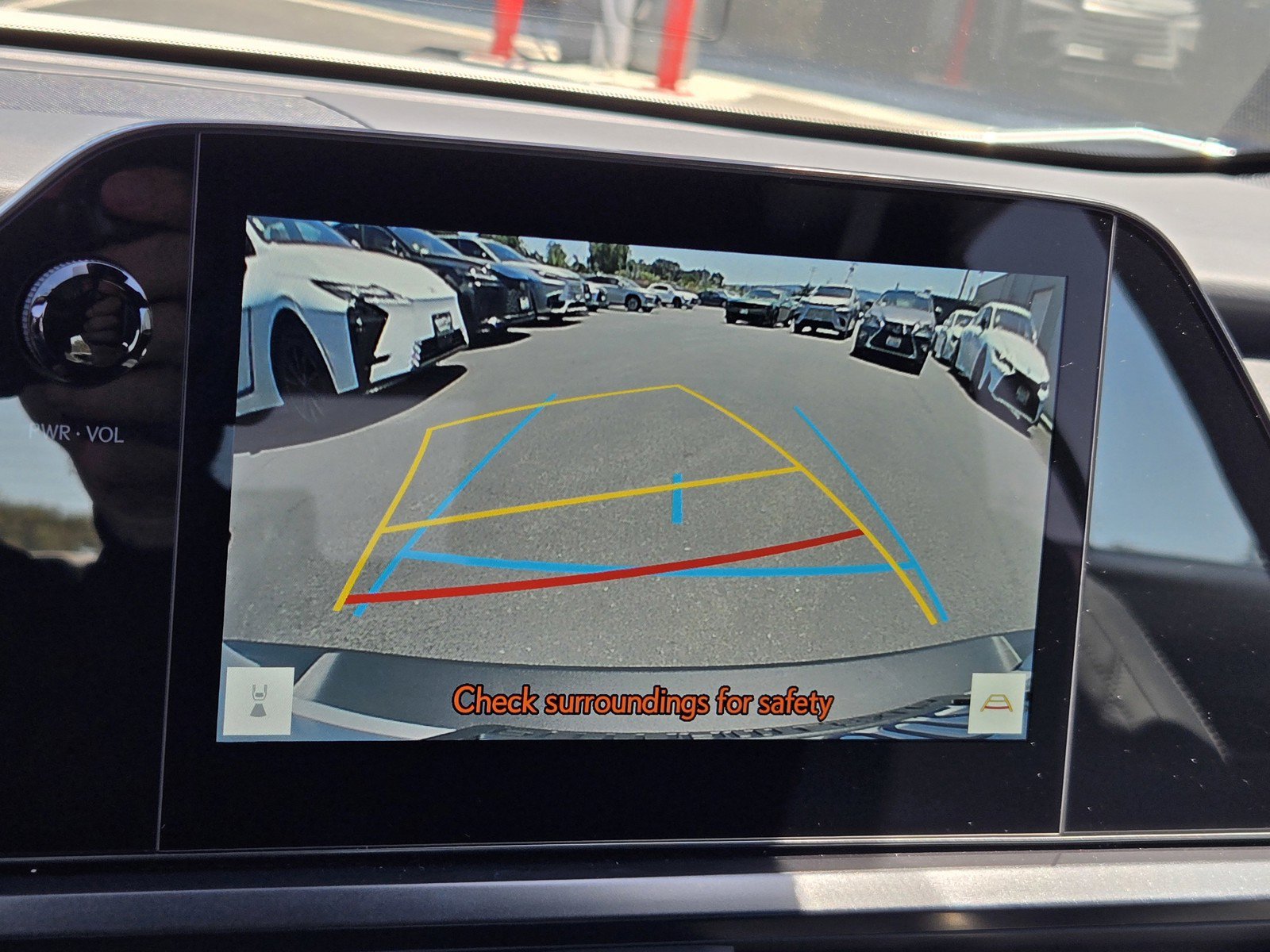 Used 2025 Lexus UX 300h FWD image 17