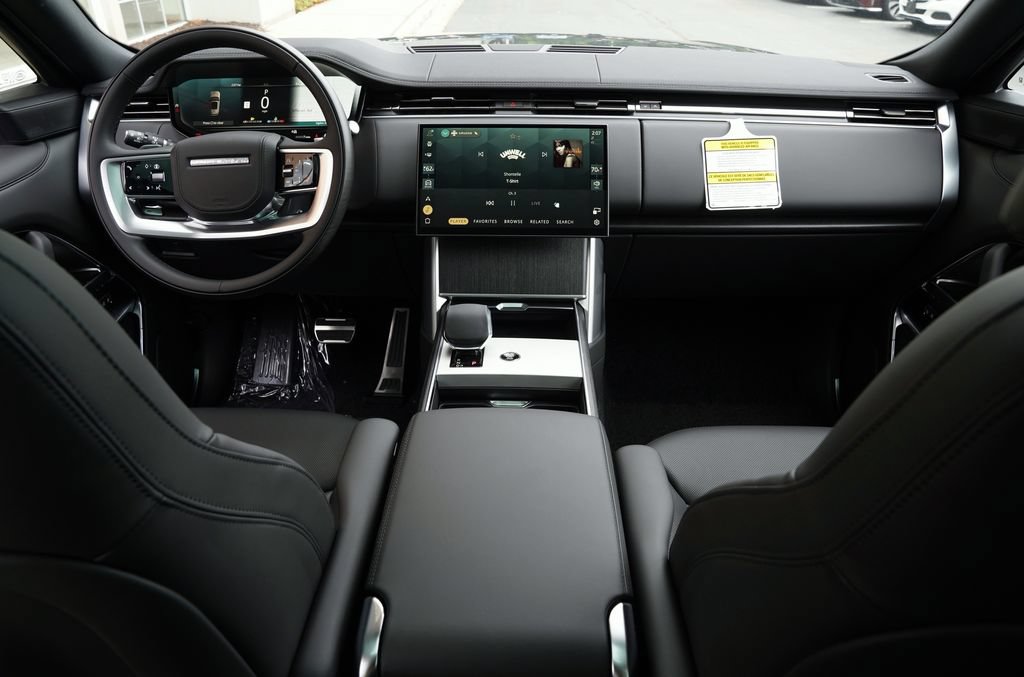 New 2026 Land Rover Range Rover SE AWD/4WD image 9