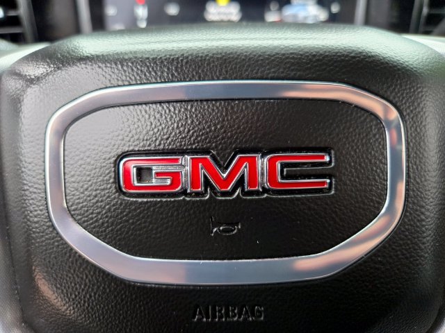 Used 2025 GMC Sierra 1500 SLT AWD/4WD image 31