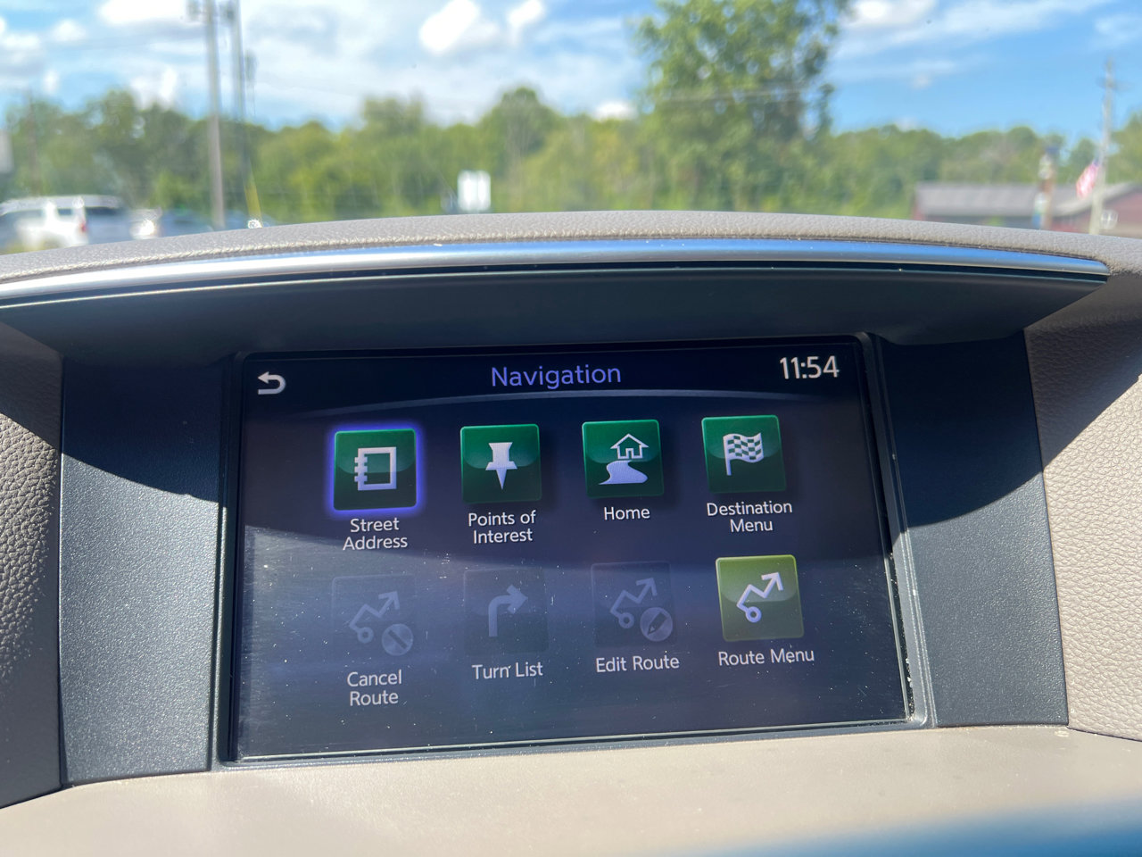 Used 2019 INFINITI Q70 Luxe image 25