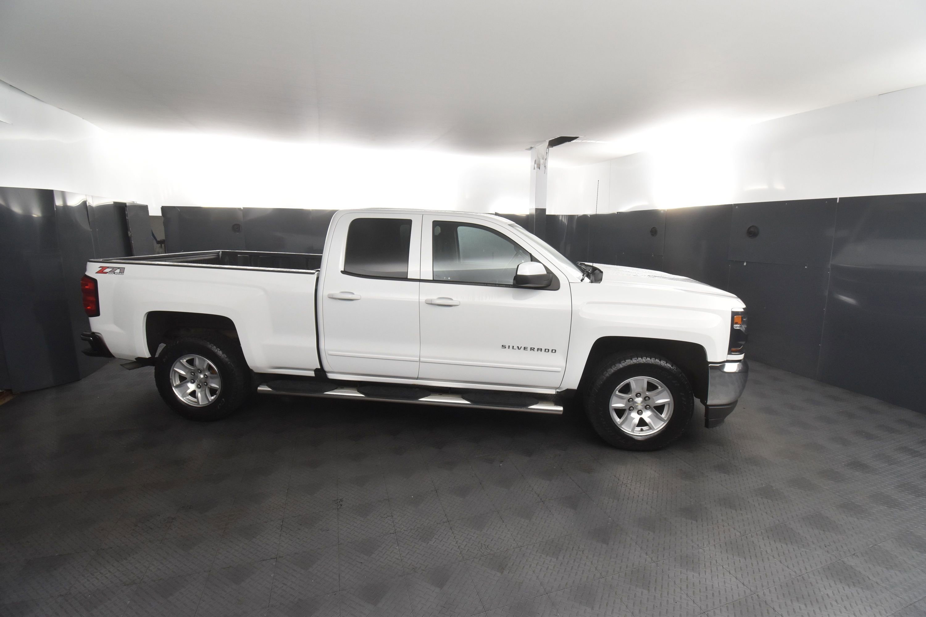 Used 2019 Chevrolet Silverado 1500 LT image 3