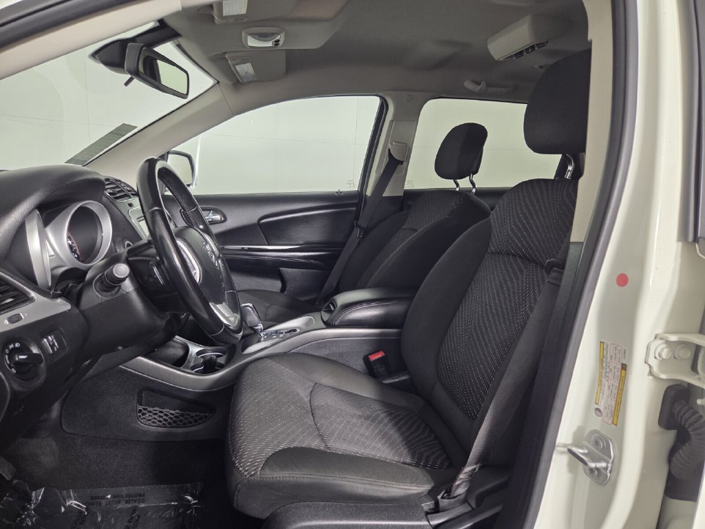 Used 2020 Dodge Journey SE w/ SE Popular Equipment Group FWD image 9