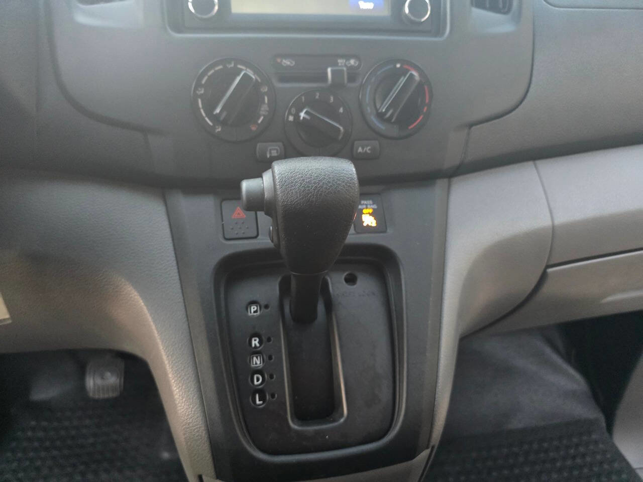 Used 2017 Nissan NV200 SV w/ Technology Package image 30