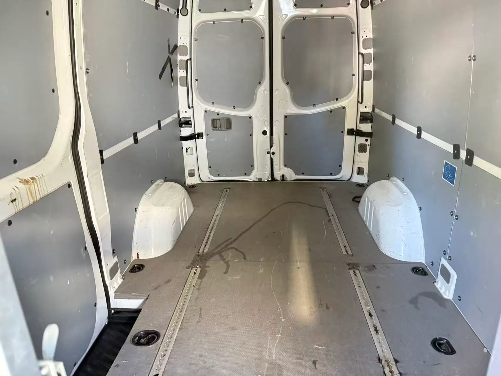 Used 2012 Mercedes-Benz Sprinter 2500 image 12