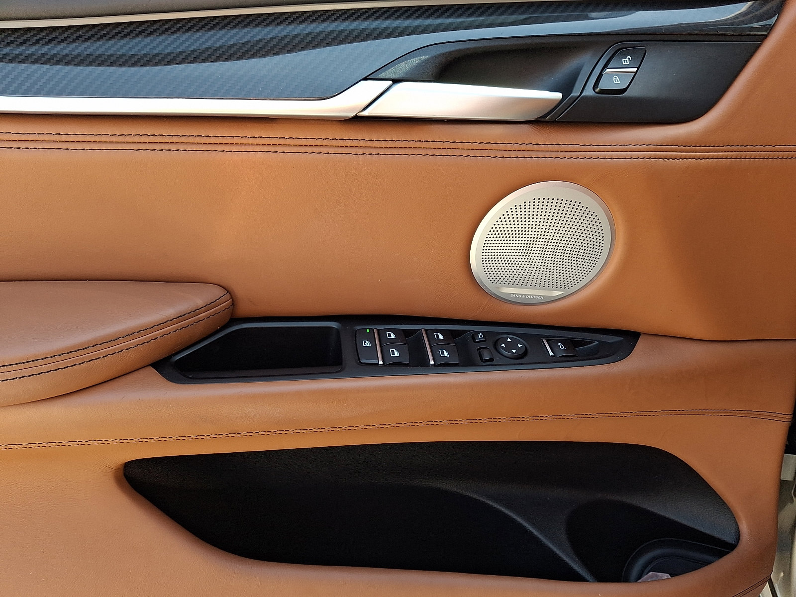 Used 2017 BMW X5 M image 13