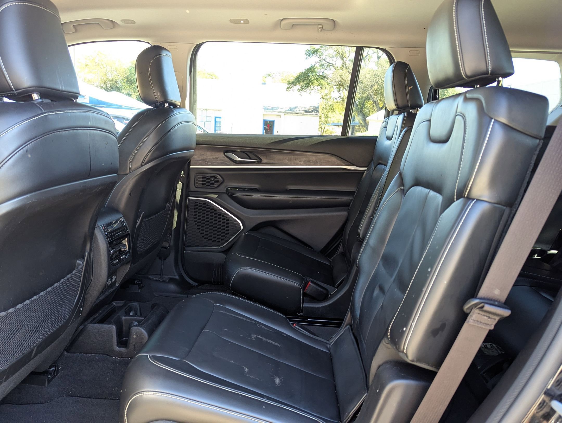 Used 2021 Jeep Grand Cherokee L Limited image 15