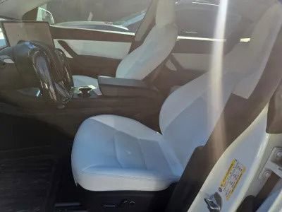 Used 2022 Tesla Model Y Performance image 6