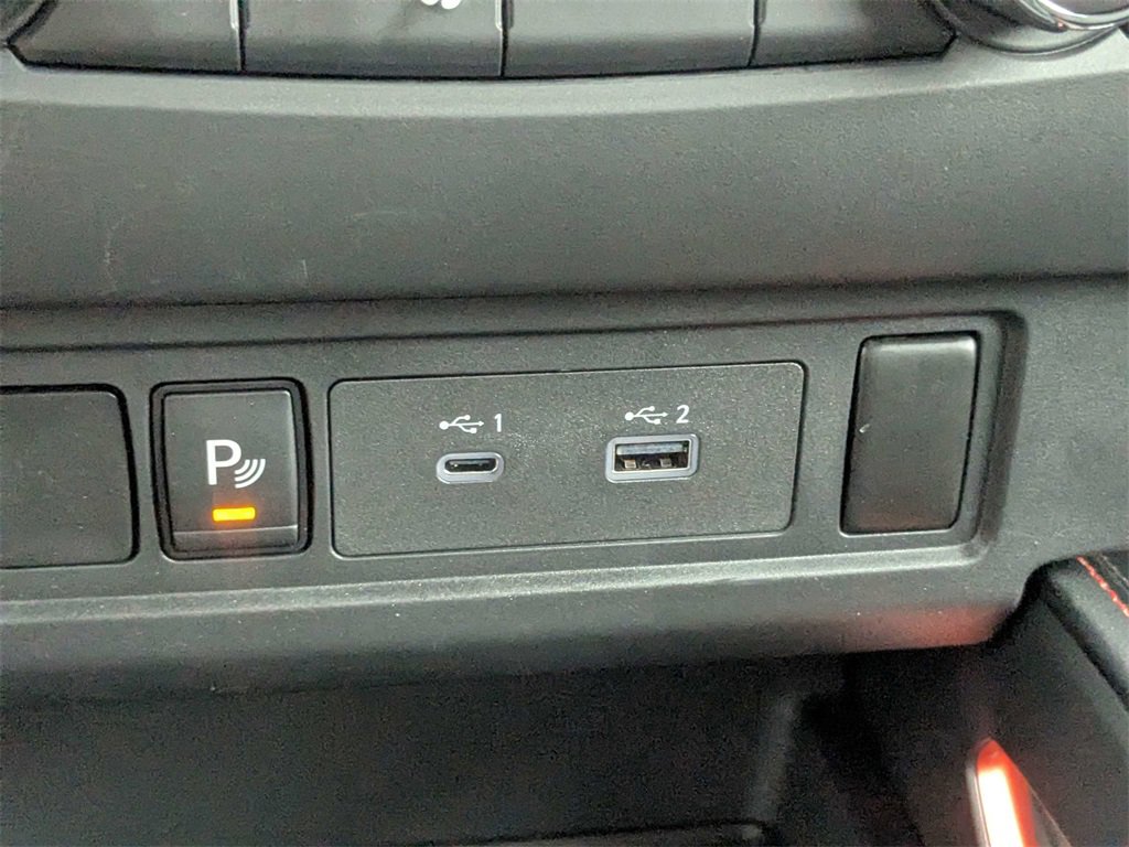 Used 2025 Nissan Frontier PRO-4X w/ Interior Protection Package image 24