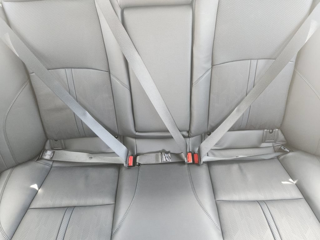 New 2026 Toyota Camry Hybrid FWD image 21