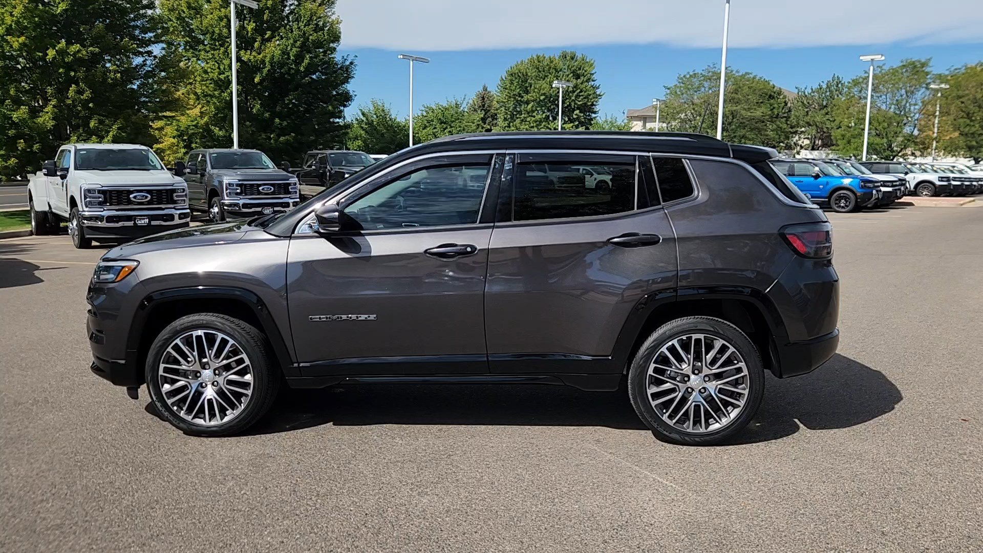 Used 2022 Jeep Compass Limited w/ Elite Group AWD/4WD image 23