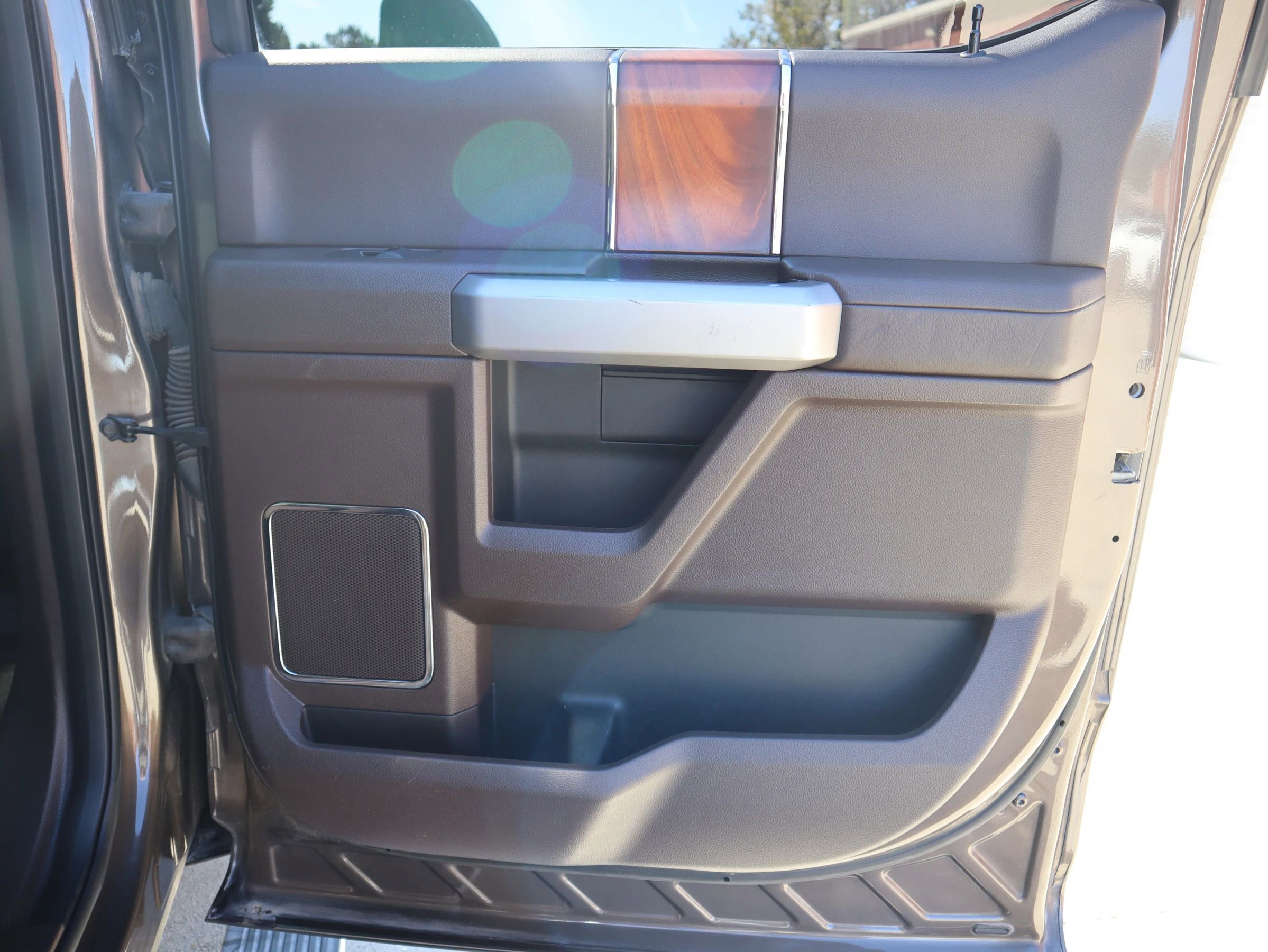 Used 2017 Ford F250 King Ranch w/ King Ranch Ultimate Package image 32