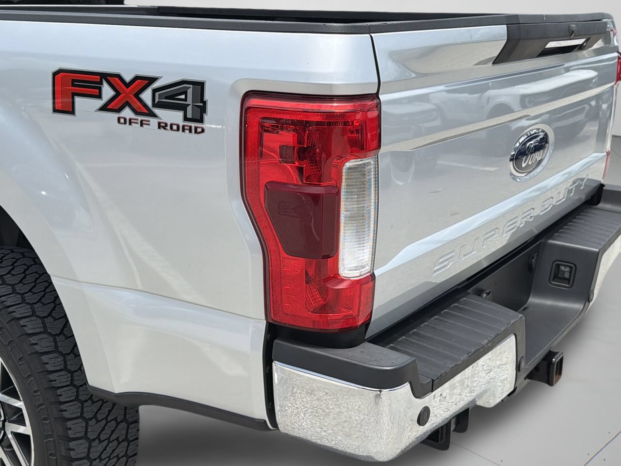 Used 2019 Ford F350 Lariat w/ Lariat Ultimate Package AWD/4WD image 7