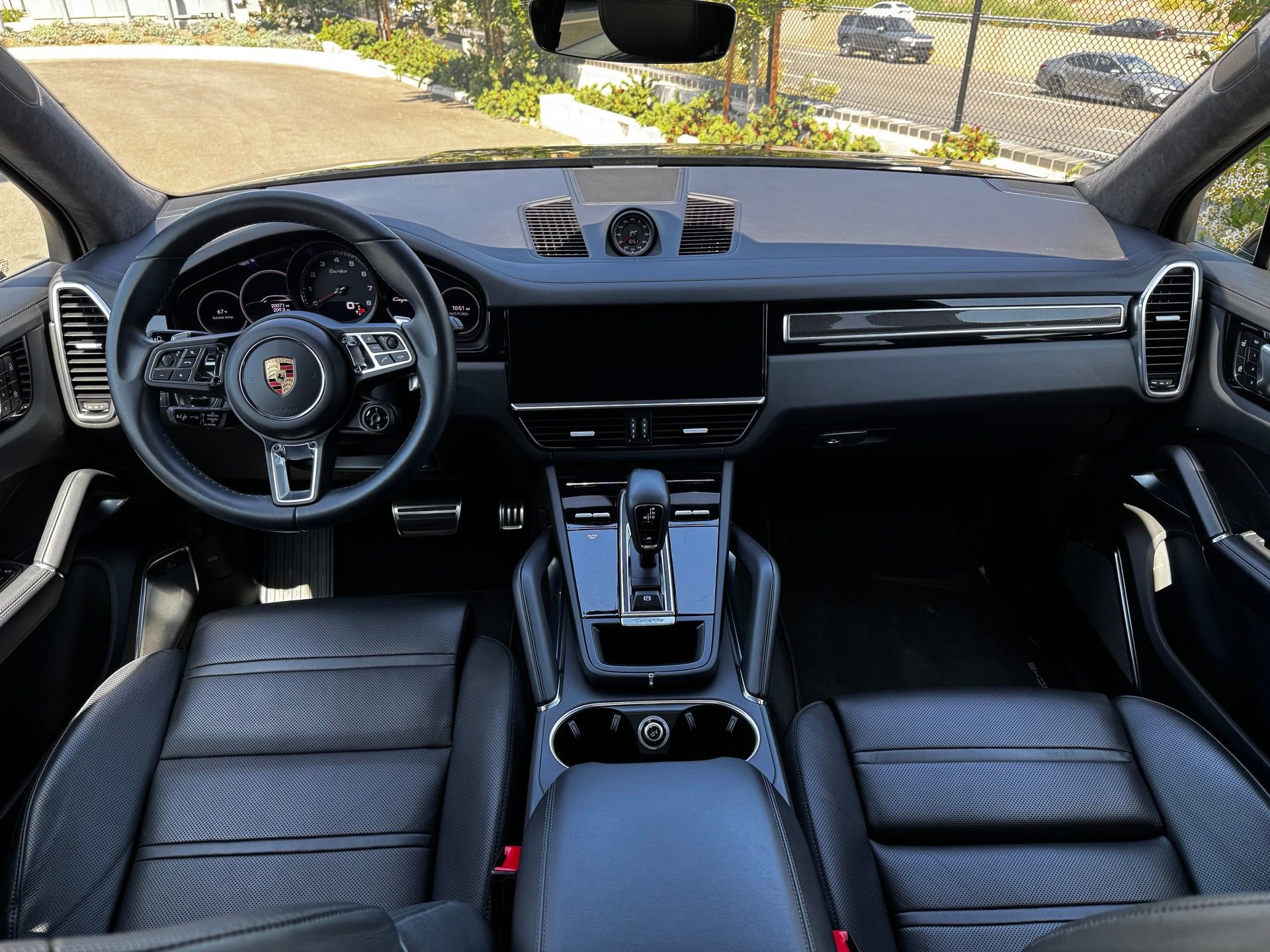 Used 2023 Porsche Cayenne Turbo AWD/4WD image 19