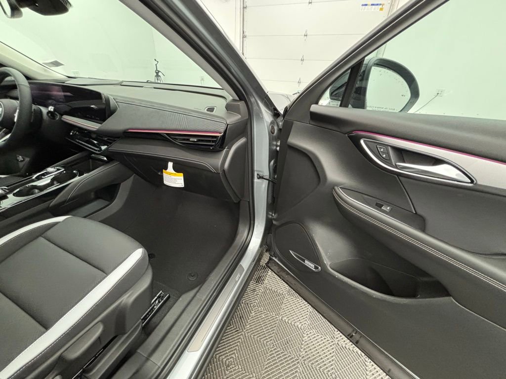 New 2025 Buick Envision Sport Touring image 36