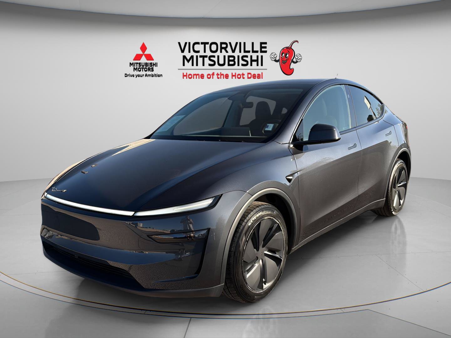 Used 2026 Tesla Model Y 2WD image 3