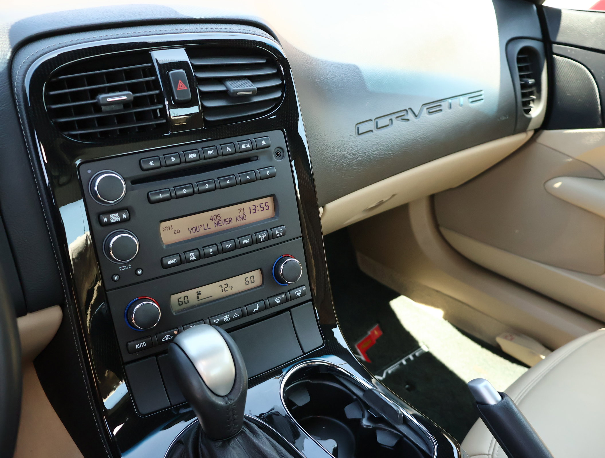 Used 2008 Chevrolet Corvette Coupe w/ Z51 Performance Package RWD image 14