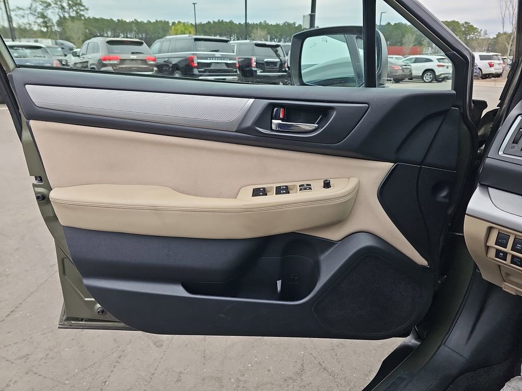 Used 2017 Subaru Outback 2.5i Premium image 30