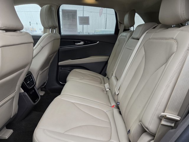 Used 2023 Lincoln Nautilus Reserve AWD/4WD image 29