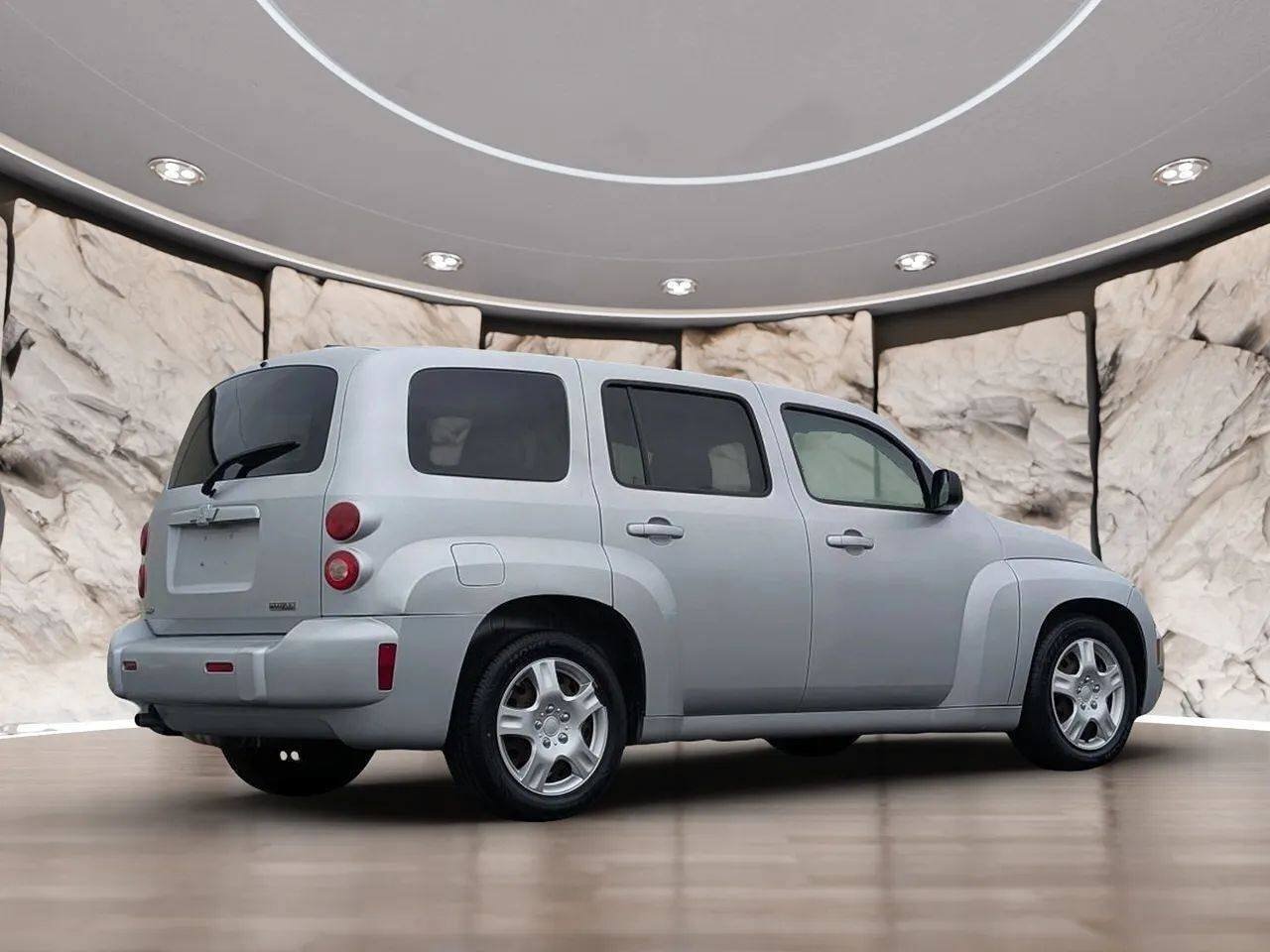 Used 2011 Chevrolet HHR LS FWD image 12