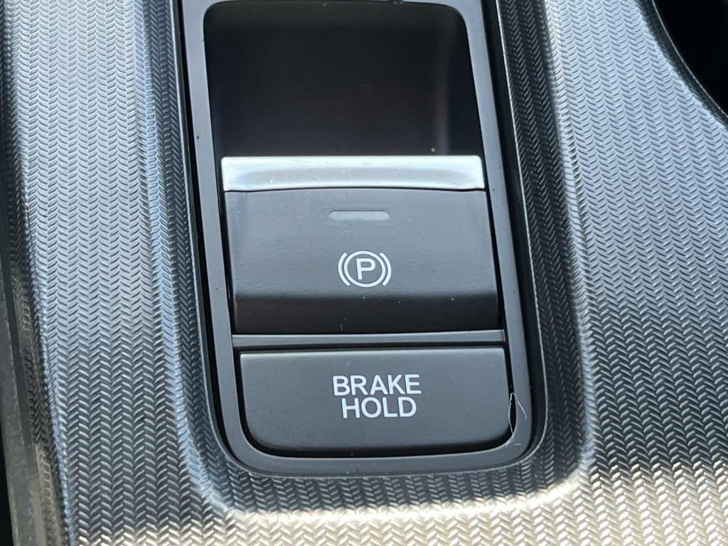 Used 2023 Honda Civic Sport image 23