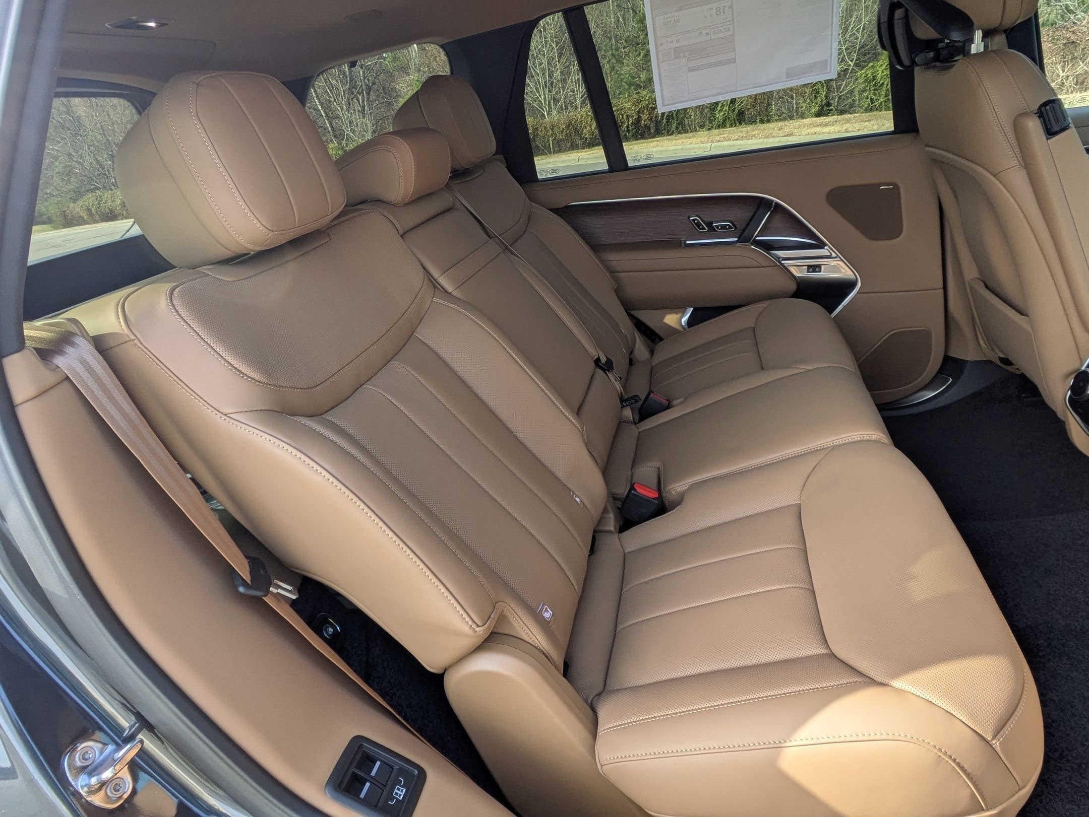 New 2026 Land Rover Range Rover Long Wheelbase SE AWD/4WD image 28
