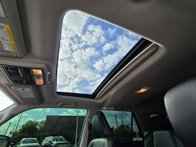 Used 2021 Toyota 4Runner SR5 Premium w/ Moonroof Package image 16