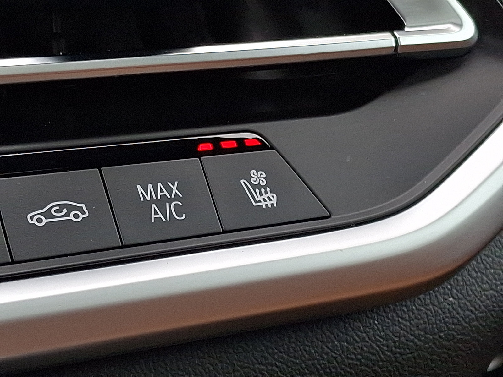 Used 2022 BMW X5 M50i AWD/4WD image 22