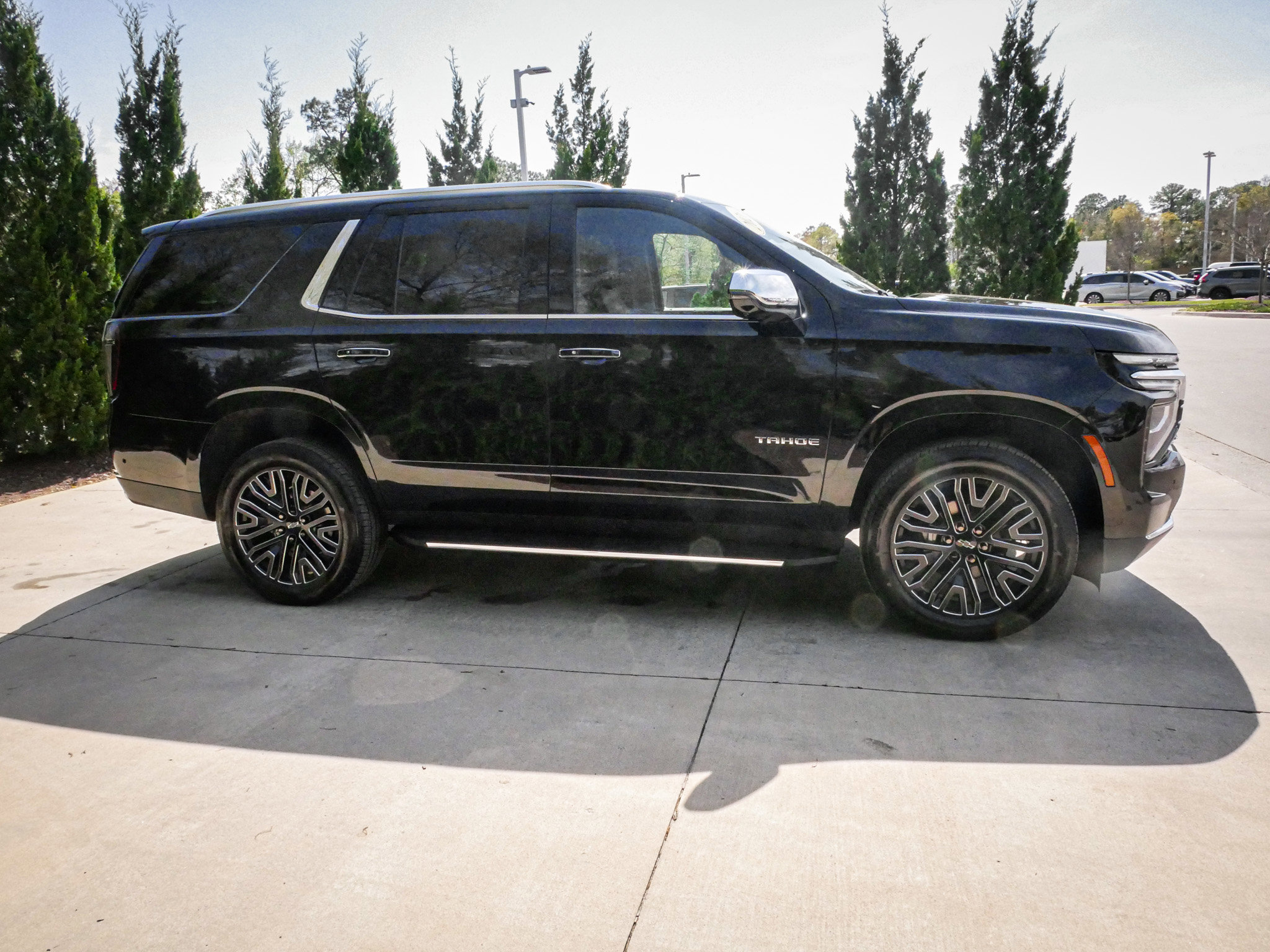 Used 2026 Chevrolet Tahoe Premier w/ Sun And Tow Package image 11