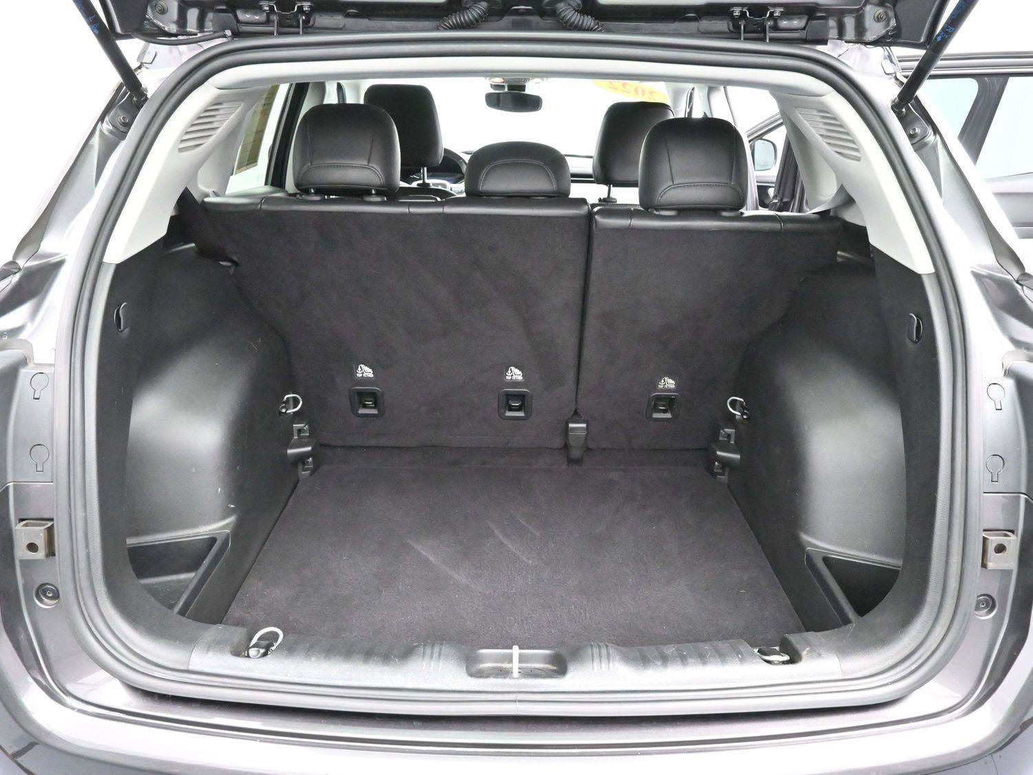 Used 2022 Jeep Compass Limited image 9