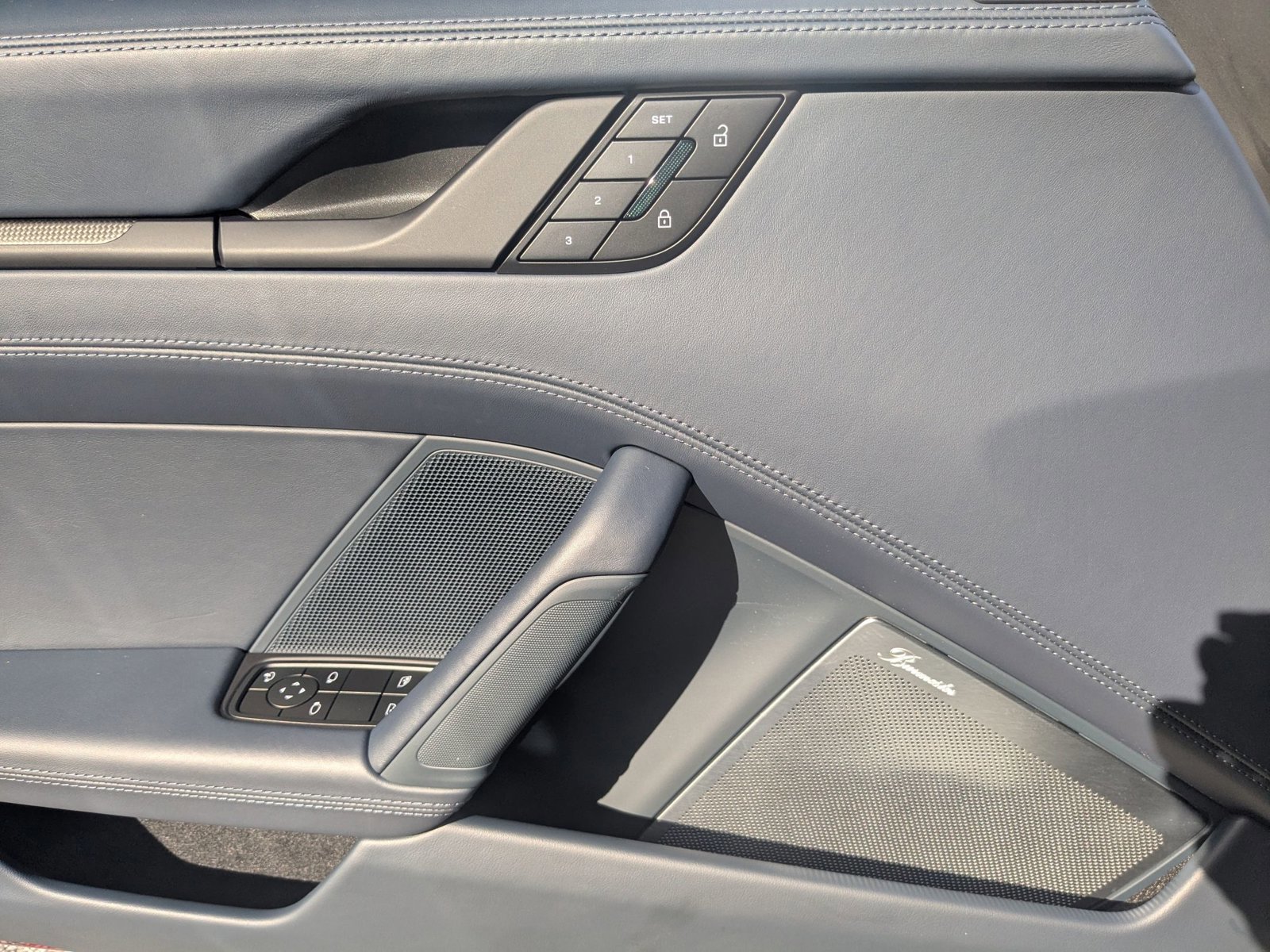 Used 2025 Porsche 911 Carrera GTS image 15