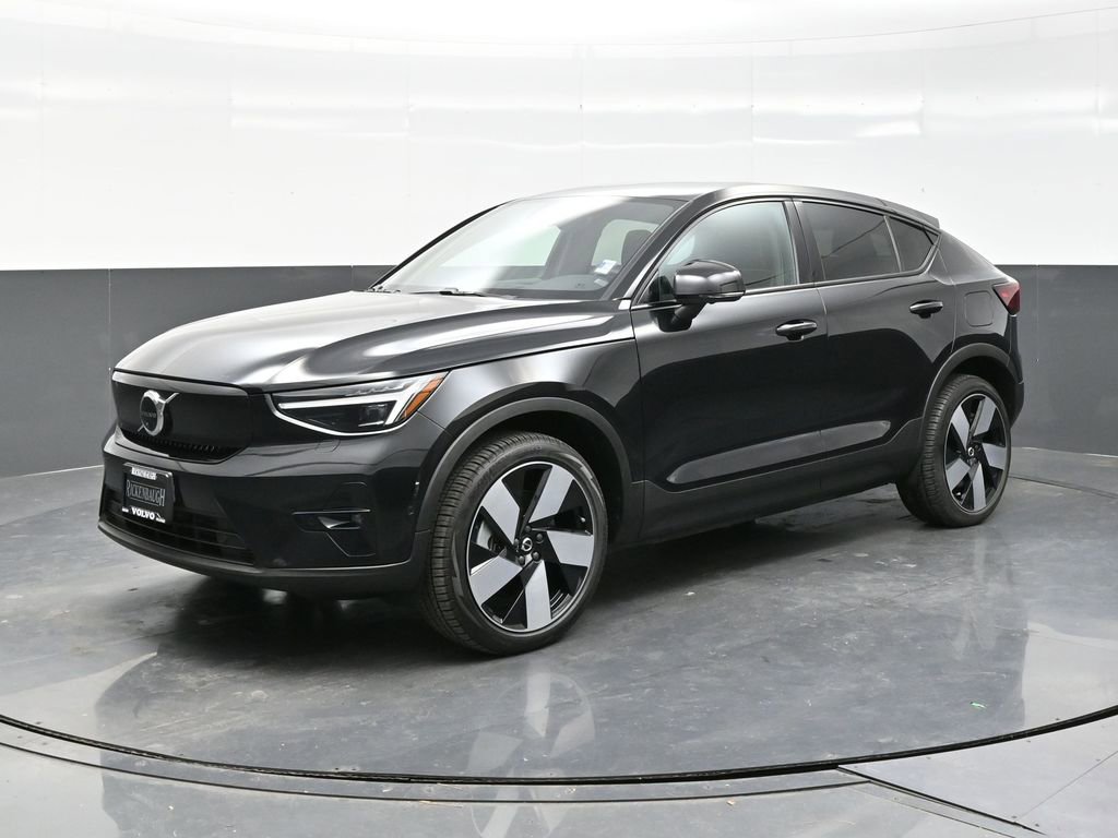 Used 2023 Volvo C40 P8 Recharge Ultimate image 7