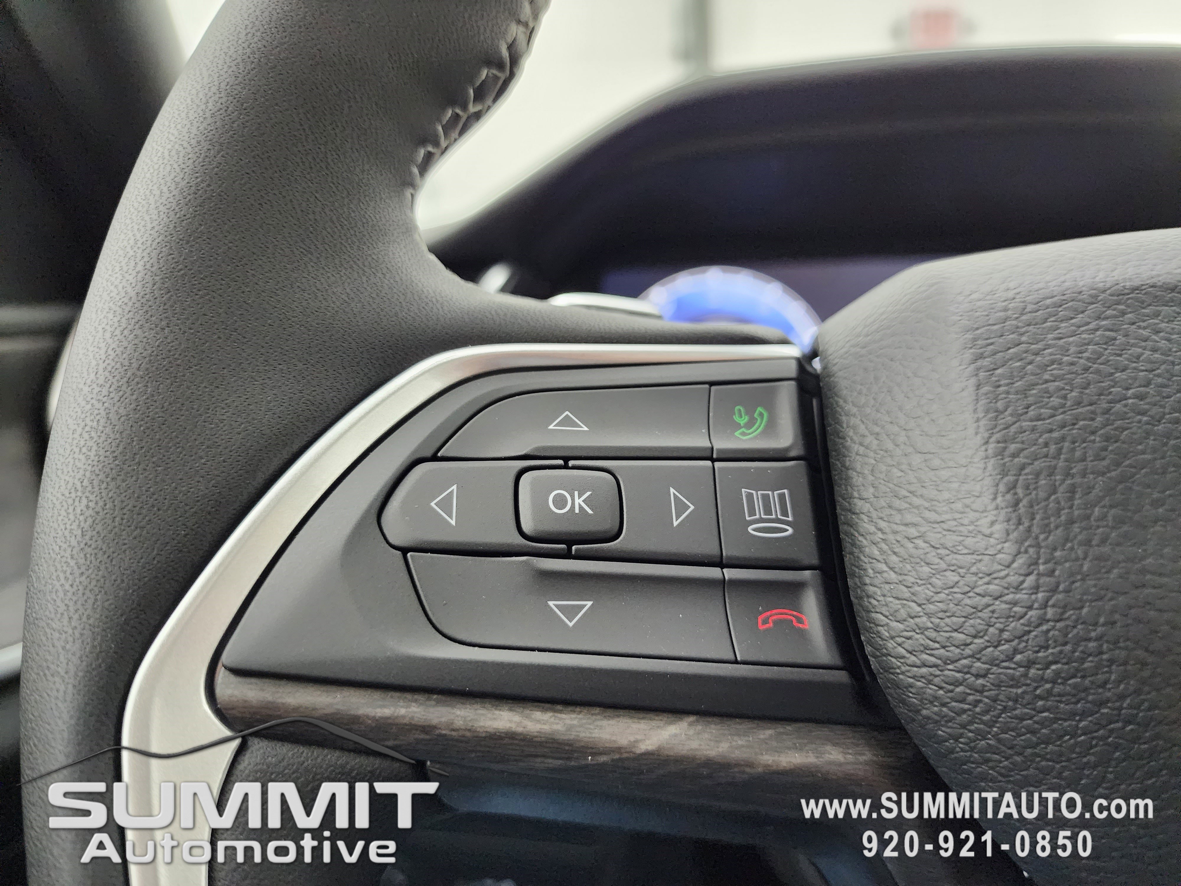 New 2025 Jeep Grand Cherokee Limited w/ Black Appearance Package image 16