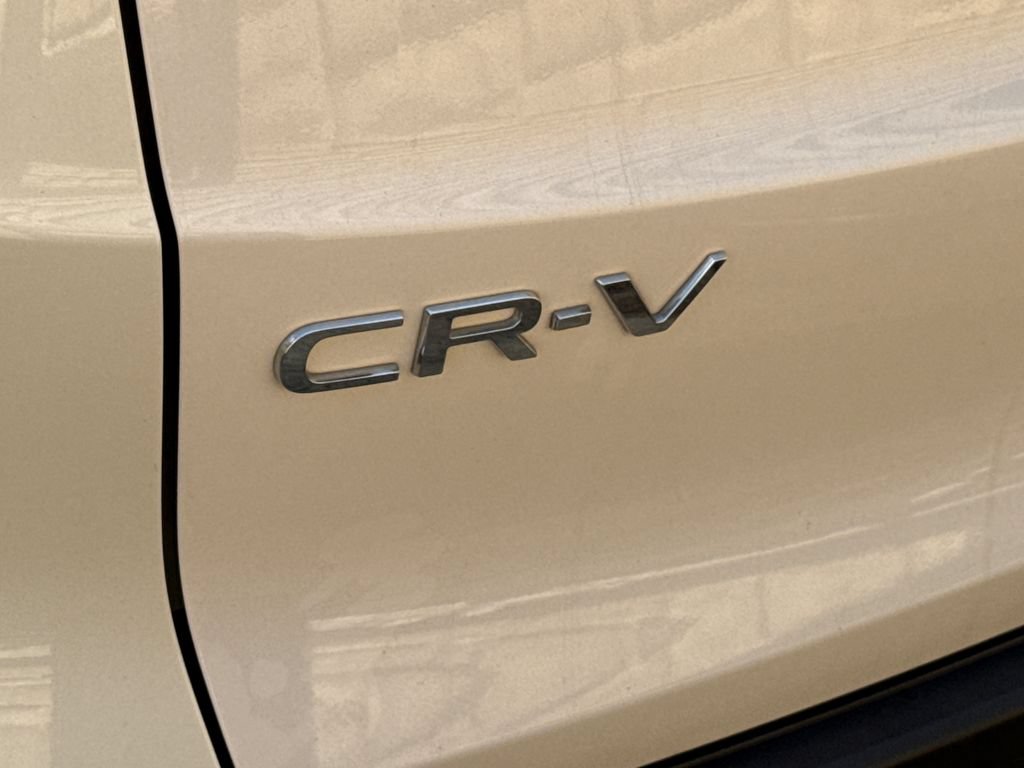Used 2025 Honda CR-V LX image 9