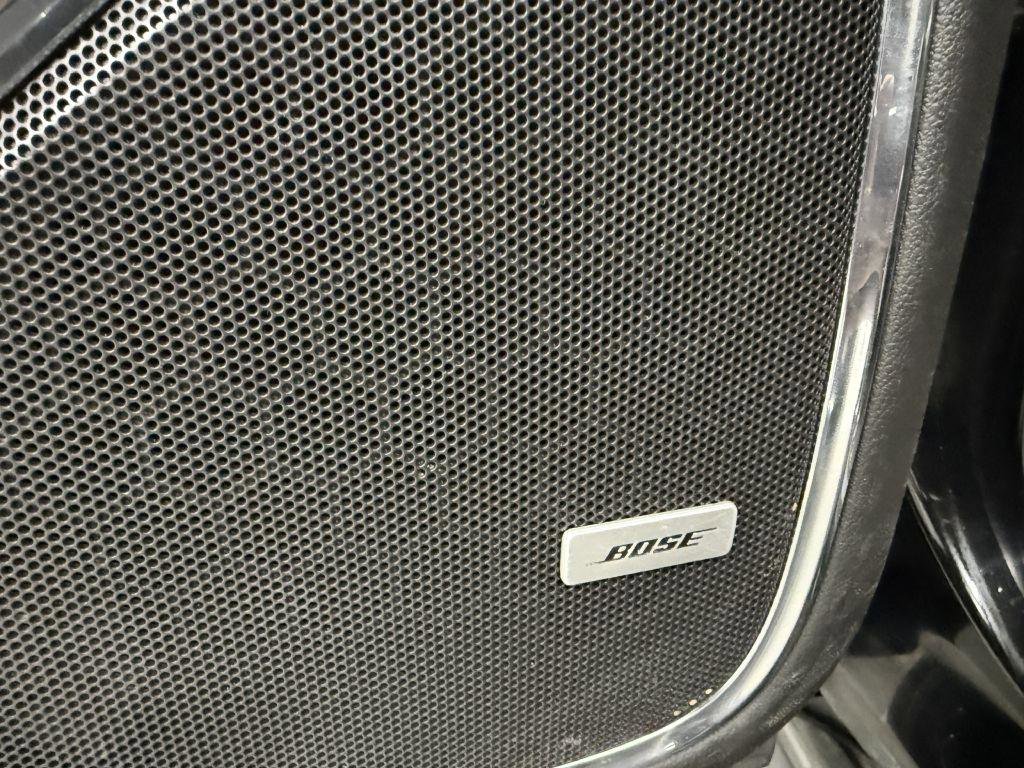 Used 2015 Chevrolet Suburban LT image 23