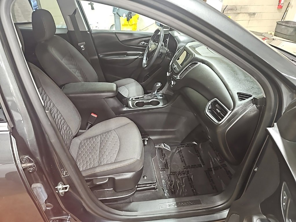 Used 2019 Chevrolet Equinox LT image 32