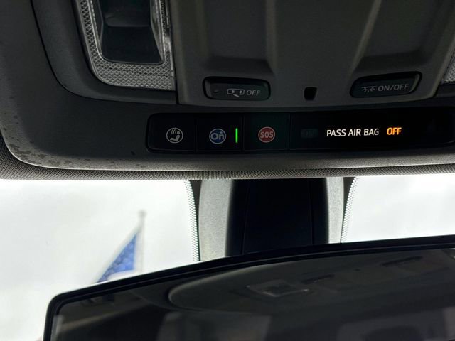 Used 2020 Chevrolet Silverado 1500 Custom w/ Custom Value Package AWD/4WD image 20